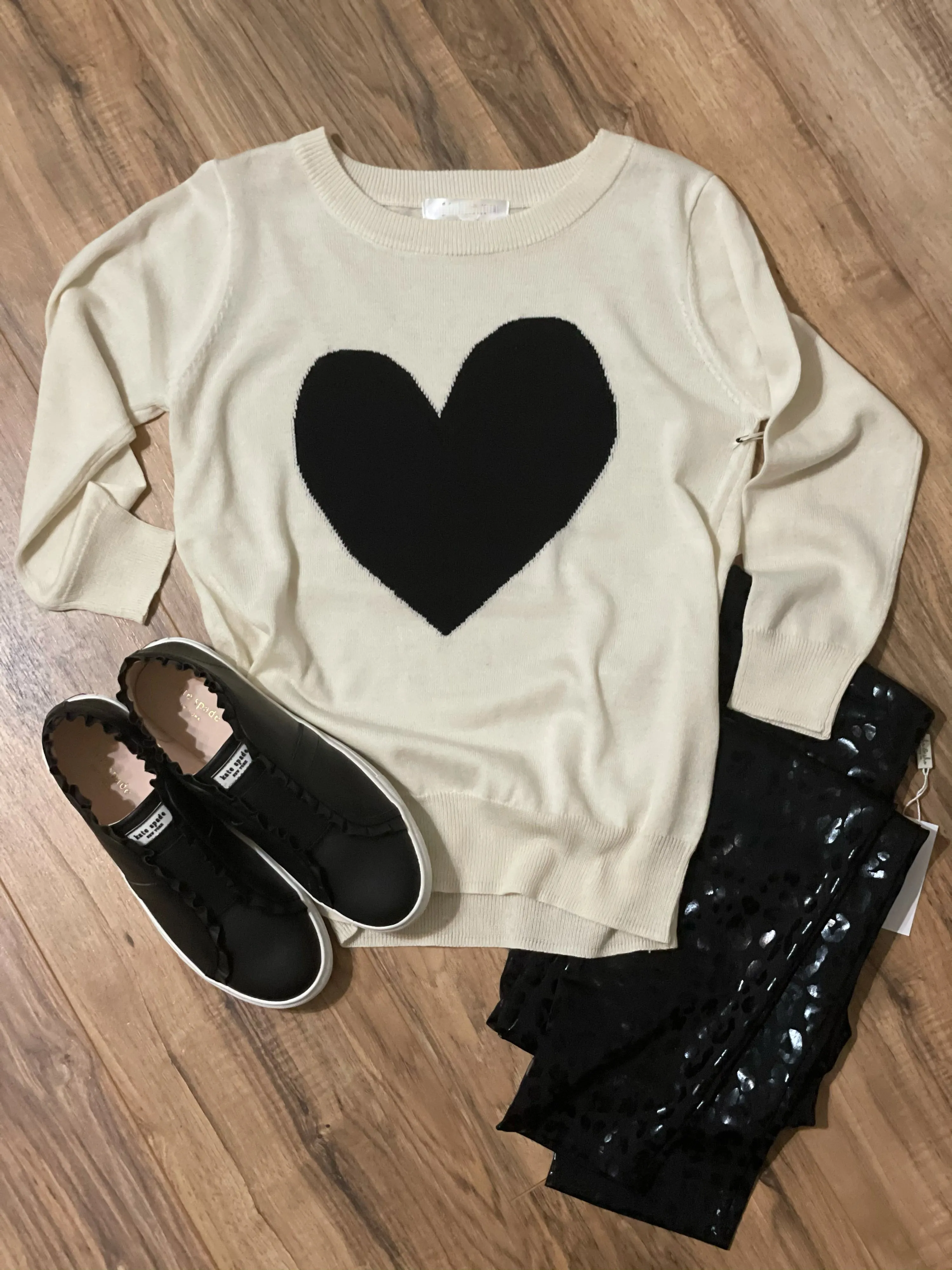 Black Heart Fitted Sweater (Oatmeal)