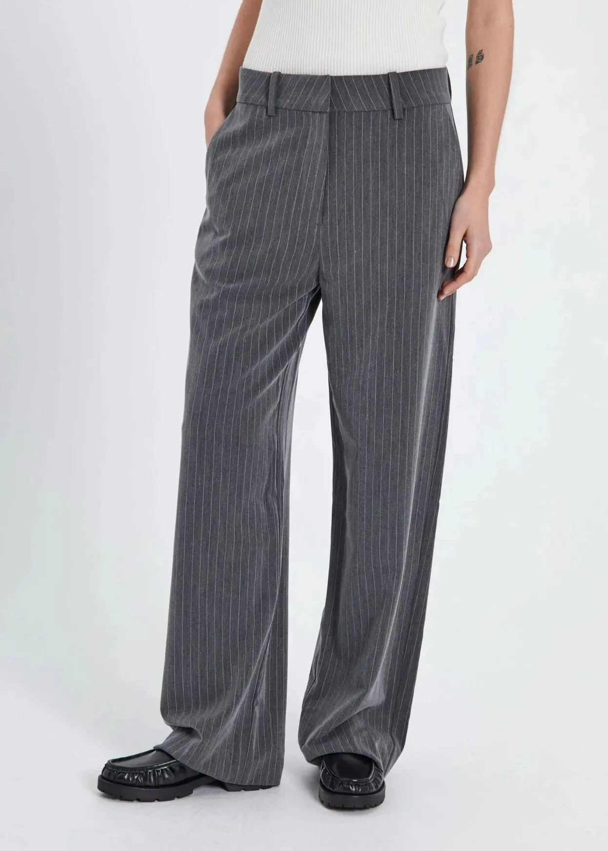 NEO PINSTRIPE PANTS | GREY