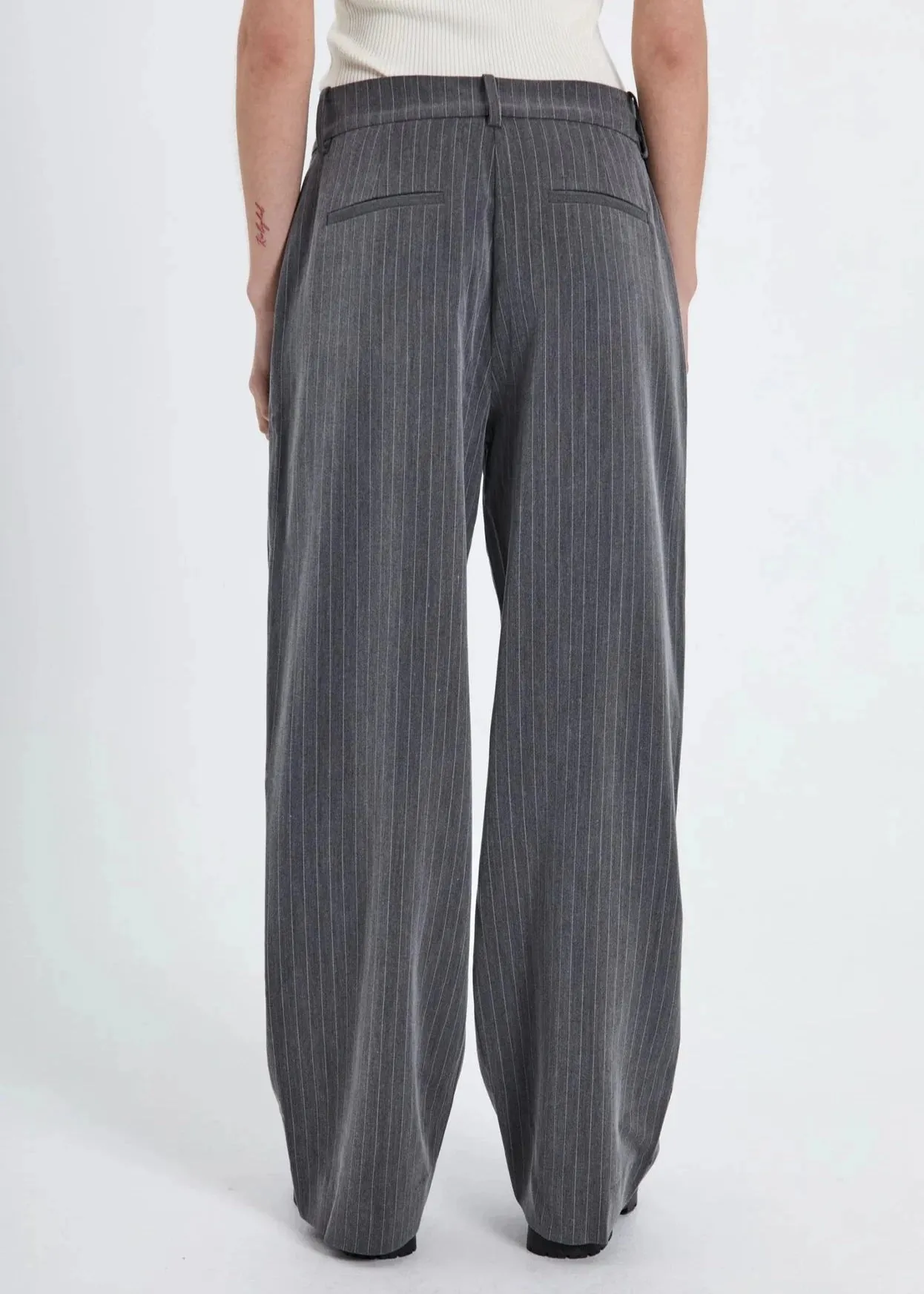 NEO PINSTRIPE PANTS | GREY