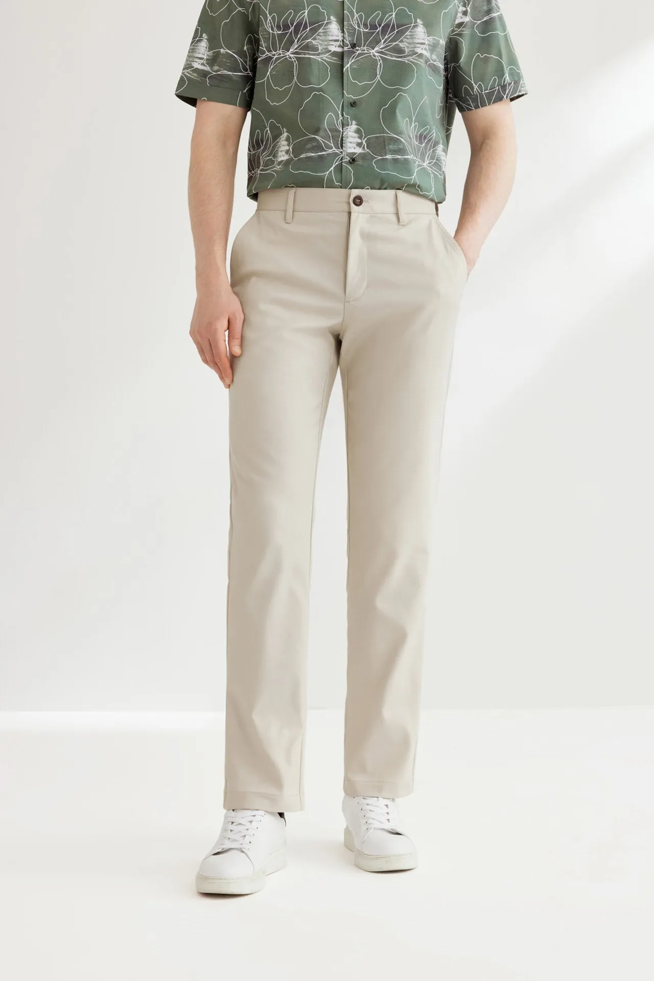 Nylon Cotton Stretch Casual Pants in Regular Fit