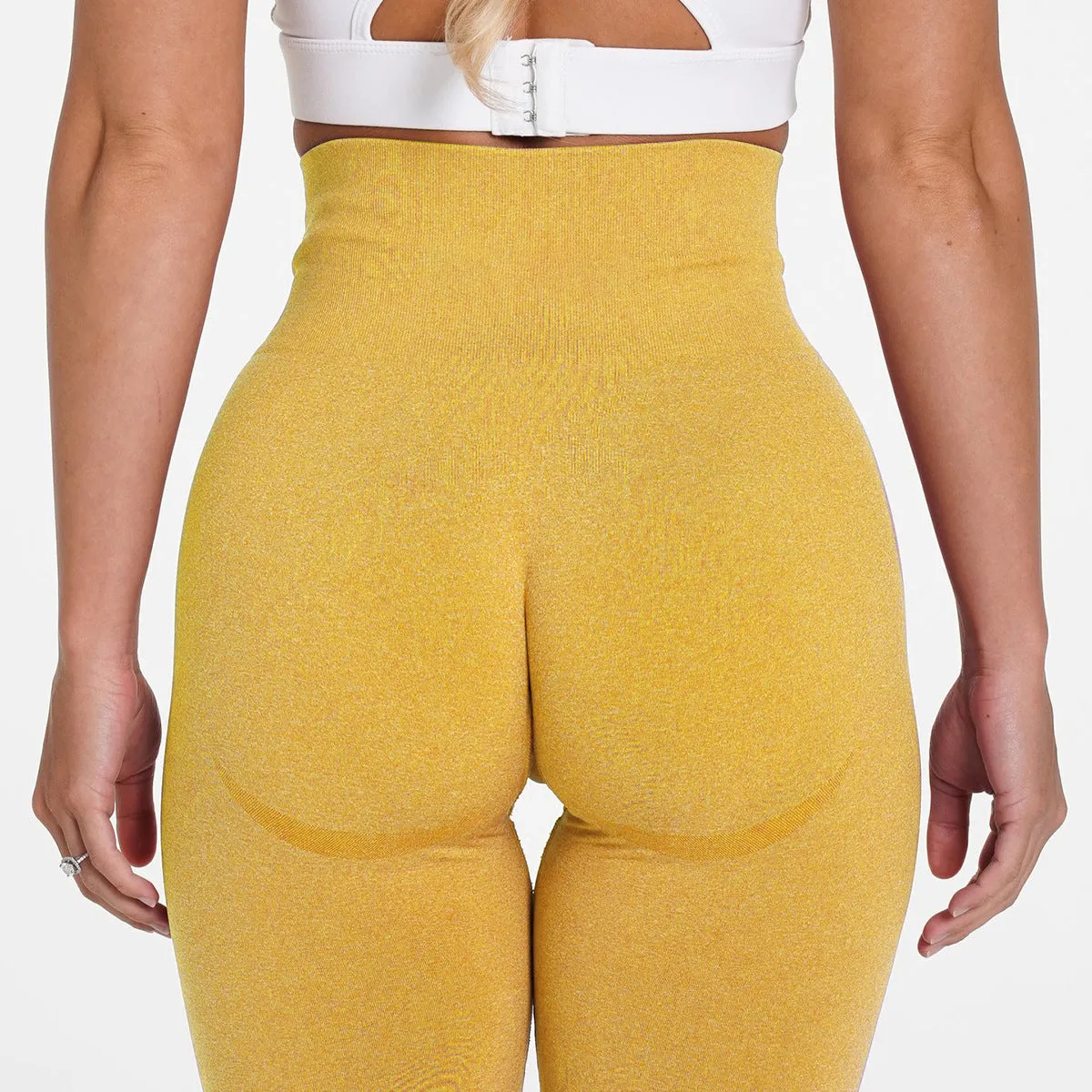 Summer European and American Fashion Sports Fitness Yoga Pants Seamless Tight Shorts for Women